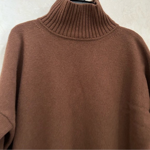 Feel the luxury! Weekend Max Mara

Borgia Wool Turtleneck Sweater - Picture 5 of 9